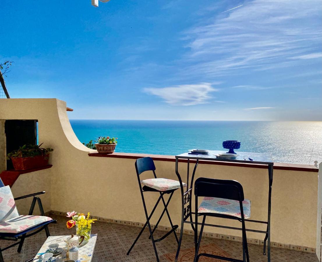 Il Profumo Dei Fiori Apartment Praiano Exterior photo