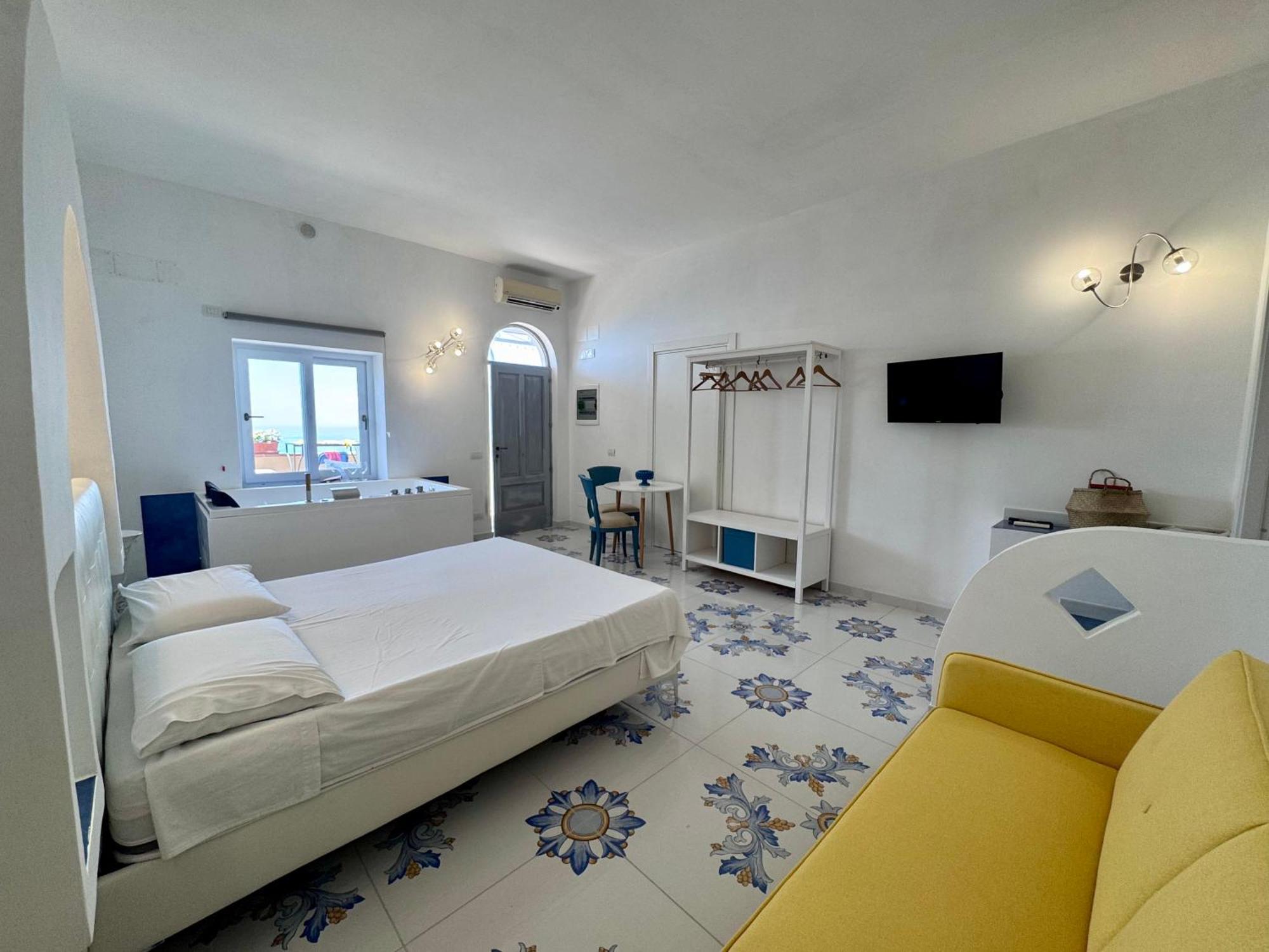 Il Profumo Dei Fiori Apartment Praiano Exterior photo